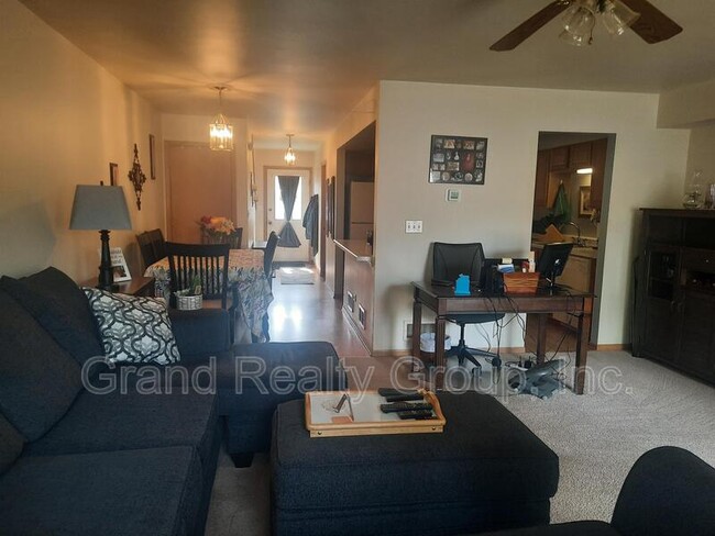 Foto del edificio - 34838 Catherine St