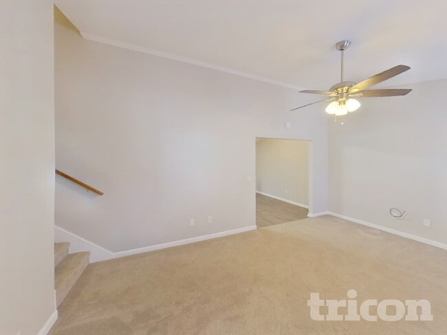 Building Photo - 125 Kennedy Dr