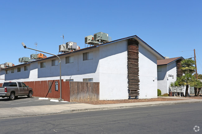 Building Photo - Fairway Apartments