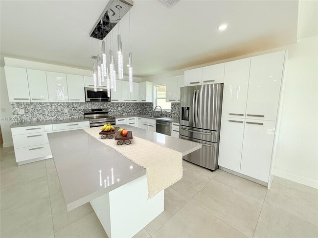 Foto del edificio - 10626 NW 7th St