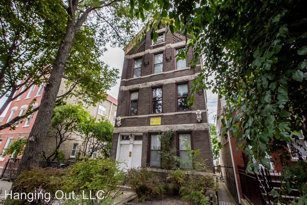 Primary Photo - 2039 N Winchester Ave