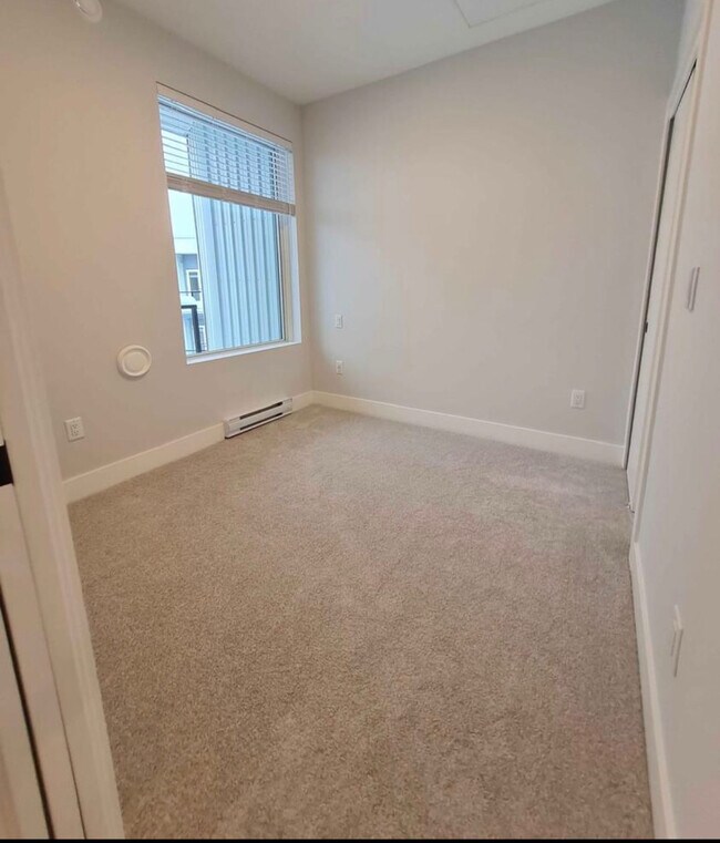 Photo du bâtiment - 20360 Logan Av