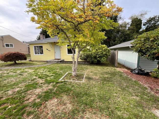 Building Photo - Great 2 Bedroom 1 Bath Home Near the Heart...