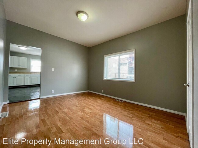 Building Photo - 4 br, 2 bath House - 123 Manitoba Ave E