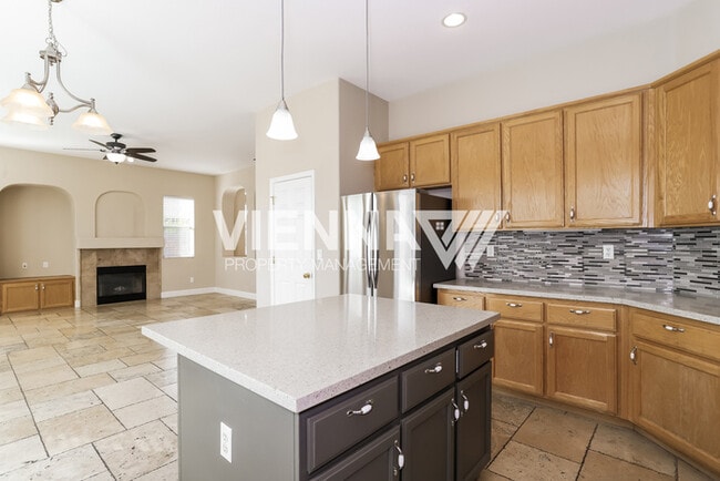 Foto del edificio - 4202 Mockingbird Ct