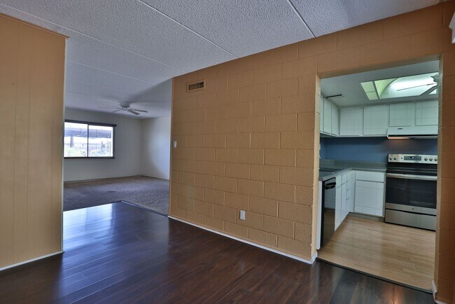 Foto del edificio - Arcadia condo w/patio