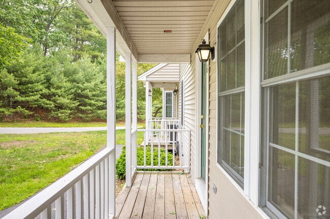 Entrances - Birchwood Hills