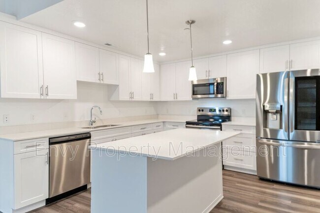 Foto del edificio - 875 S Depot St