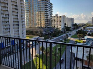 Building Photo - 801 N Ocean Blvd