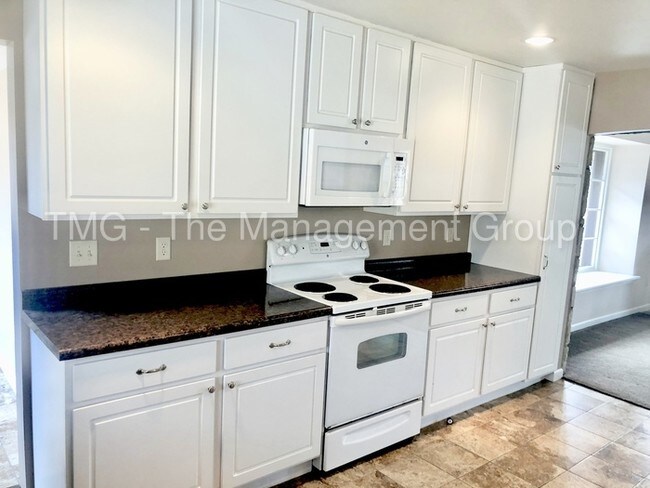 Building Photo - 12120 W Oklahoma Ave