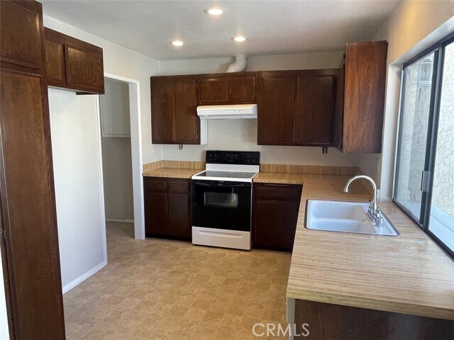 Foto del edificio - 1564 Ironwood Ct