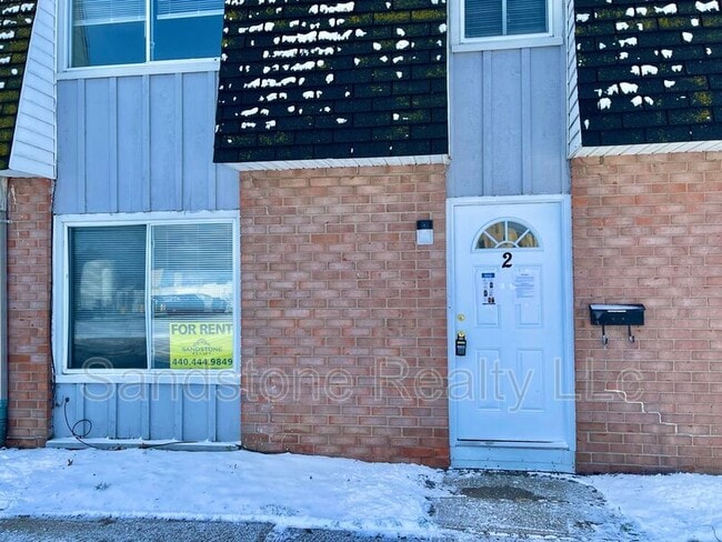 Building Photo - 5520 Beavercrest Dr