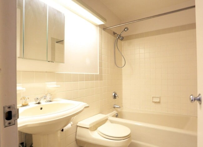 Interior Photo - Canterbury Green