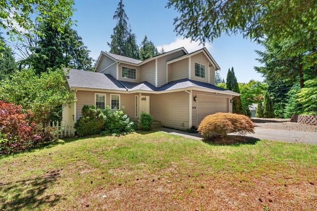 Building Photo - A Private Sanctuary with Perfect Proximity