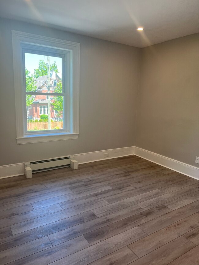 Building Photo - 7-212 East Street Napanee ON