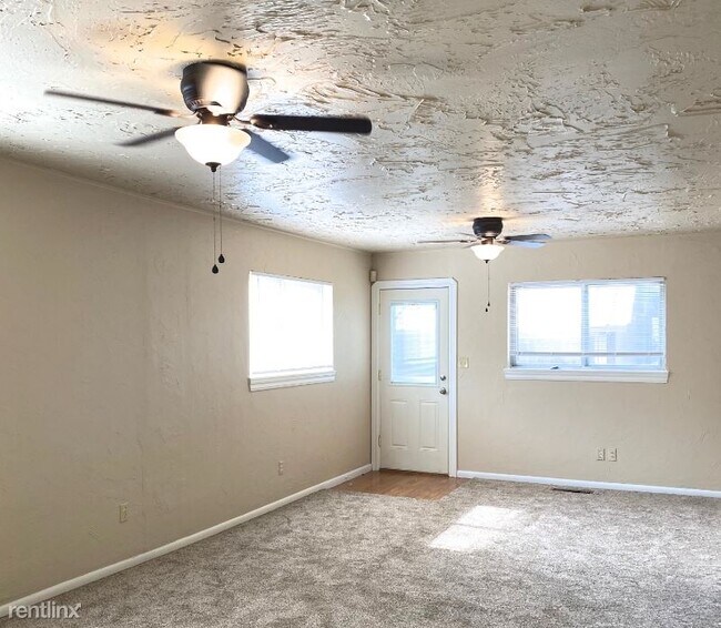 Building Photo - 3 br, 1.5 bath House - 3208 NW 24th Street