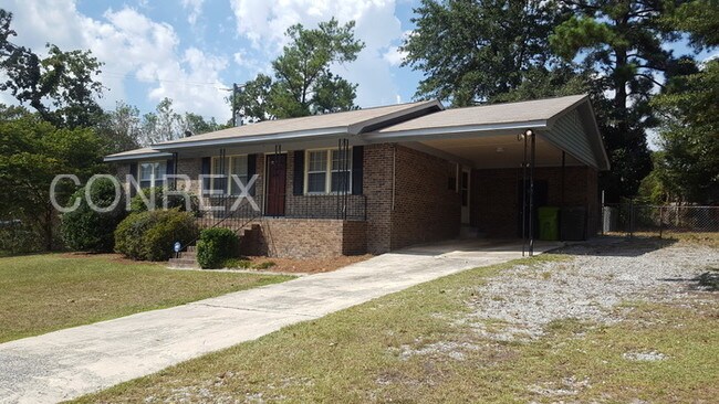 Building Photo - 141 Chadwell Rd