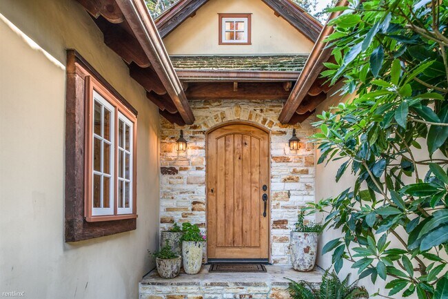 Foto del edificio - 3 br, 2 bath House - 3802 Lobos Cottage