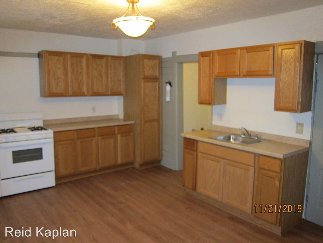 Foto principal - 819 E Wright St