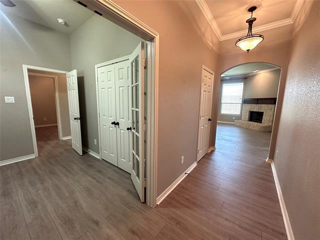Building Photo - 1121 Little John Dr