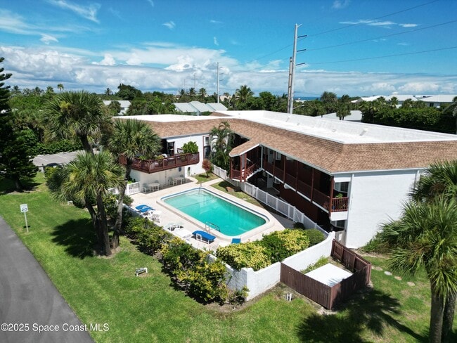 Building Photo - 1318 S Miramar Ave