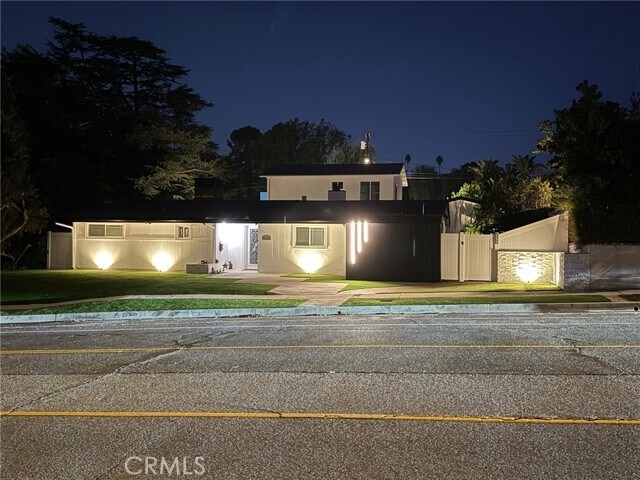 Foto del edificio - 20300 Oxnard St