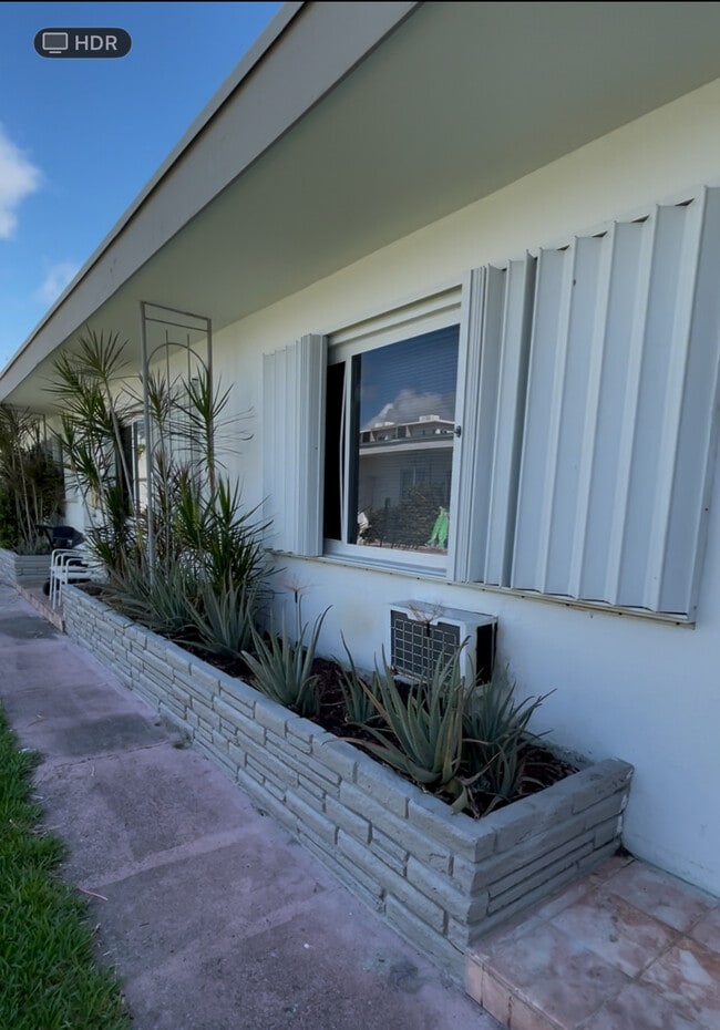 Building Photo - 740 83rd St