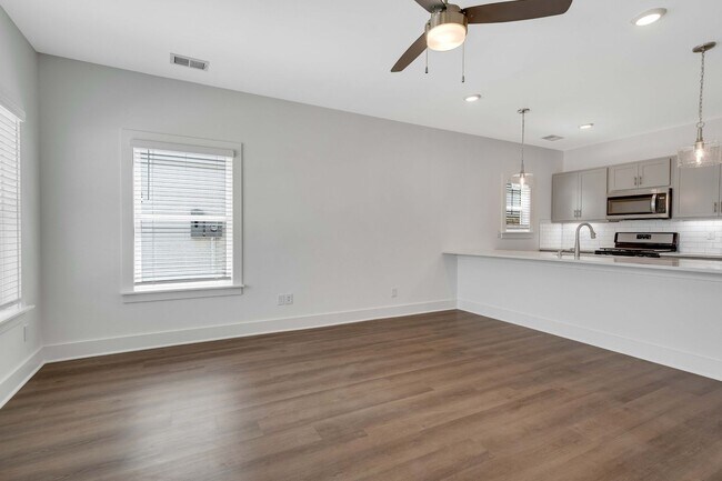 Building Photo - Brand new Highland Floor Plan includes Bon...