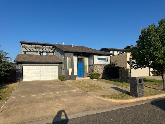 Building Photo - 17337 Sparrow Hawk Ln