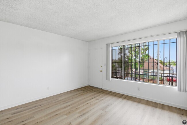 Foto del edificio - 711 Machado Dr