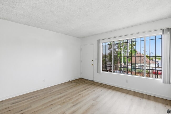 Building Photo - 711 Machado Dr