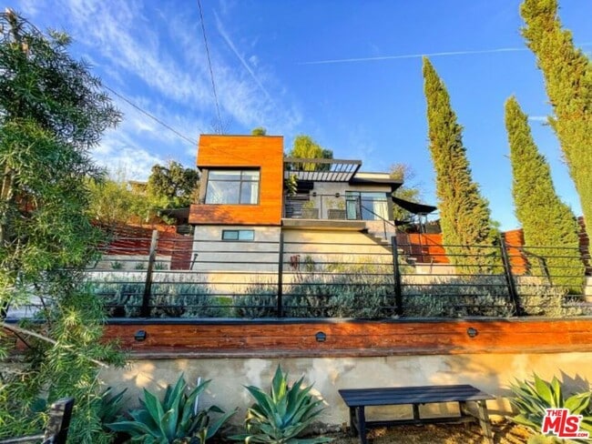 Building Photo - 7302 Mooney Dr