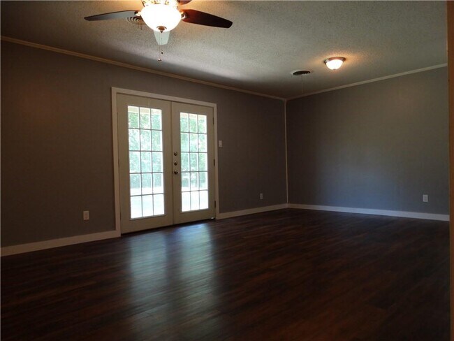 Foto del edificio - 3313 Touchstone St