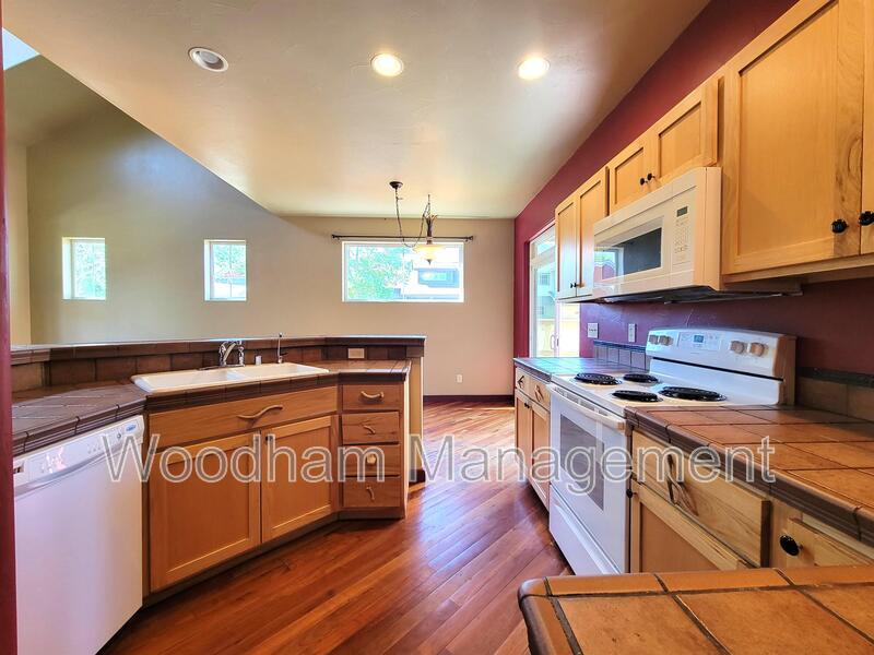 Primary Photo - 3977 Bosal Street