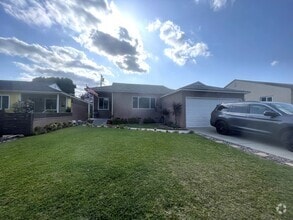 Building Photo - 3727 N Studebaker Rd