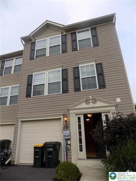 Building Photo - 1145 Sparrow Way