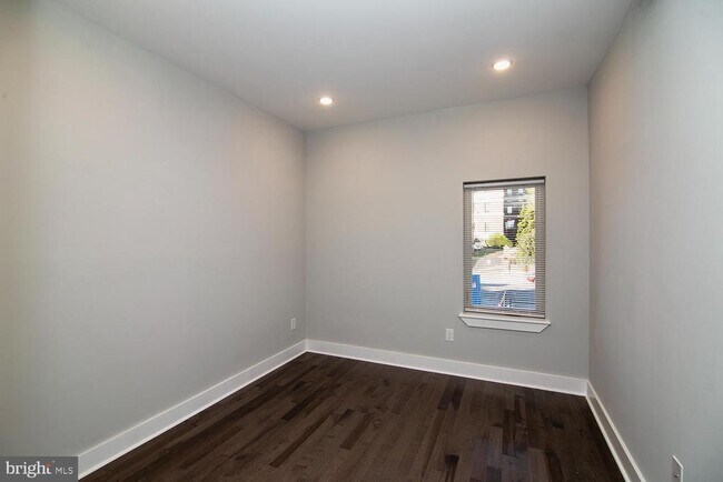 Foto del edificio - 5334-36 Cedar Ave