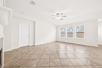 Building Photo - 2806 Powell Springs Ct