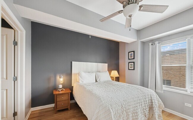 Foto del edificio - 437 W North Ave