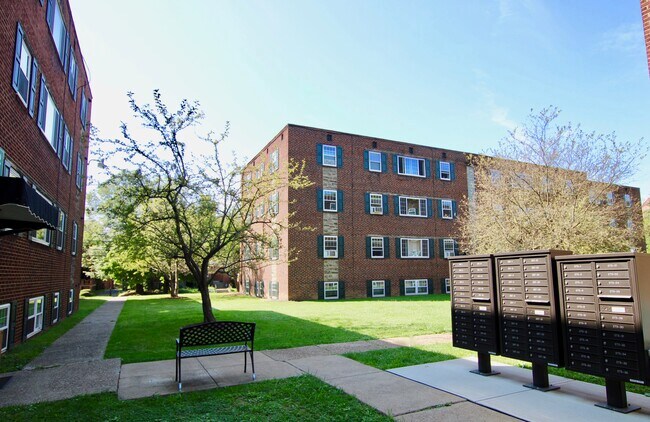 Foto del edificio - 261 S Winebiddle St
