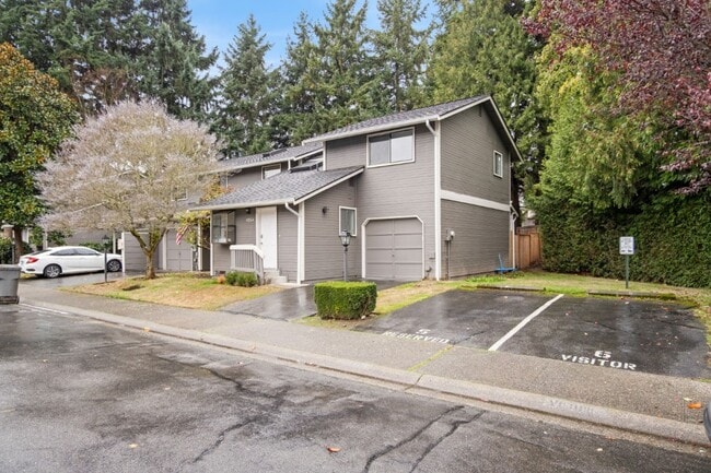 Building Photo - 3Bd/2.5Ba Kirkland Townhouse