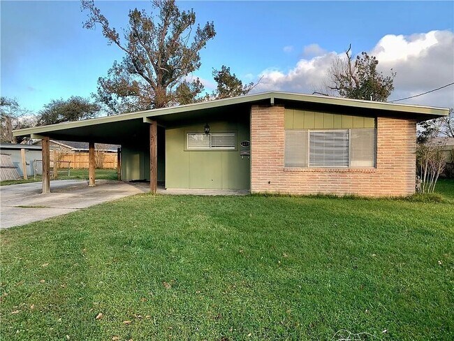 Foto del edificio - 4419 Oaklawn Dr