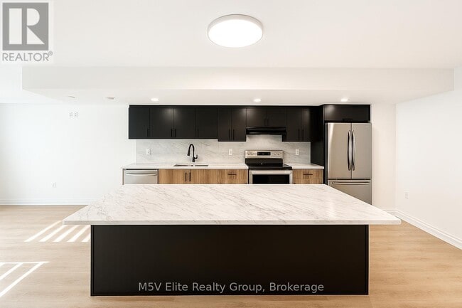 Building Photo - 7359 Parkside Rd