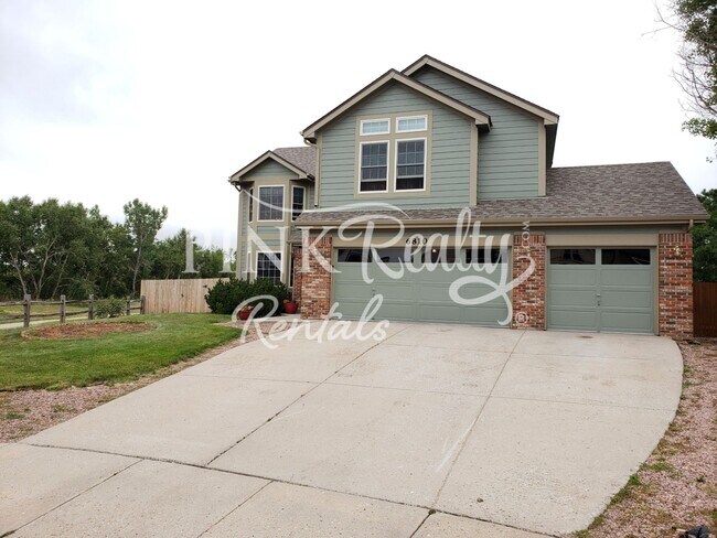 Foto del edificio - Gorgeous 5 Bedroom Home in D20!