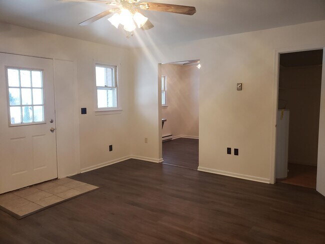 Foto del edificio - 112 Edgewood Dr