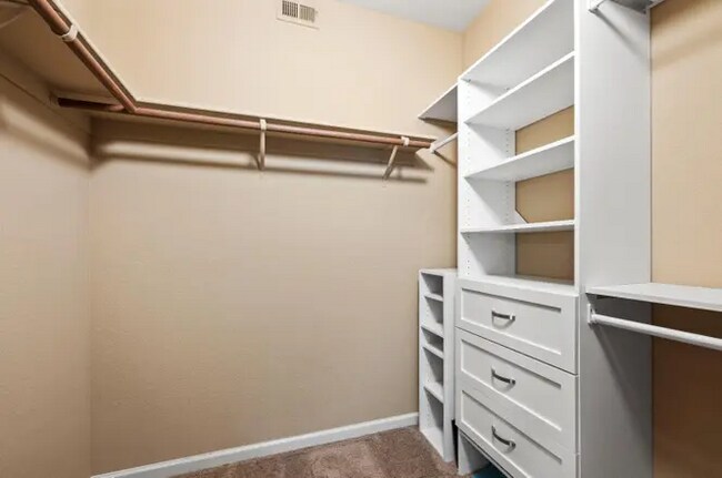 Building Photo - Rocklin