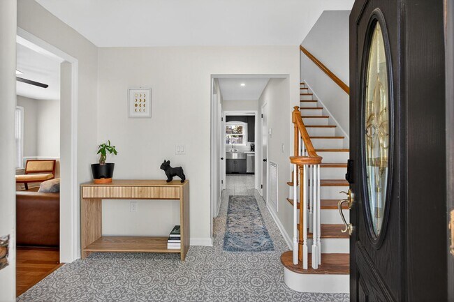 Foto del edificio - 8081 Kittery Ave