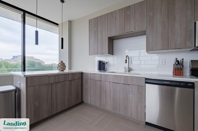 Foto del edificio - 600 19th St N