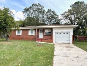 Building Photo - 2729 Oaktree Ln NW