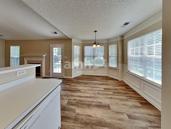 Building Photo - 4832 Asherton Pl NW